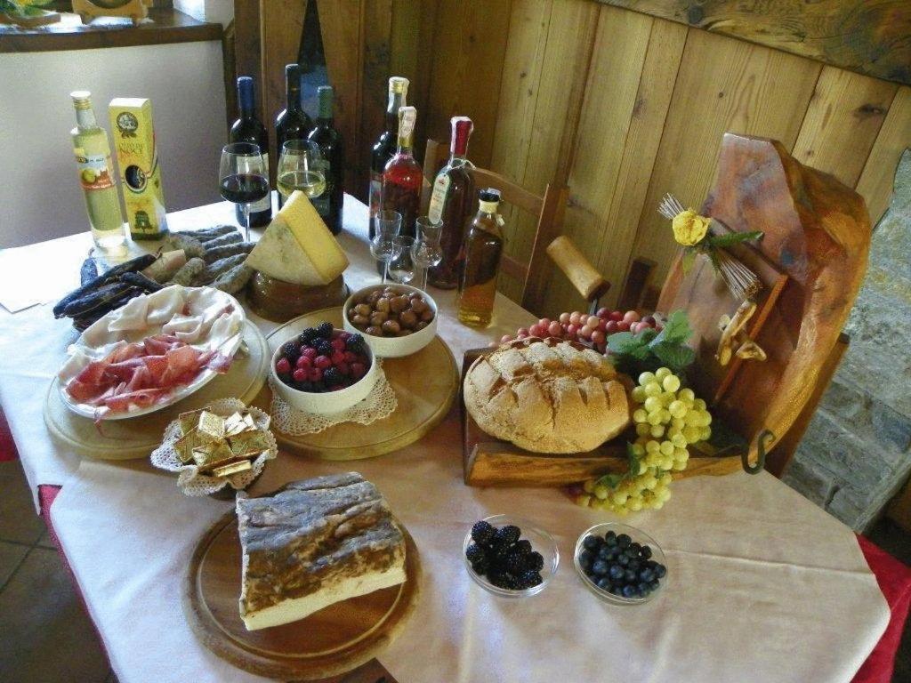 Hotel Les Granges La Thuile Eksteriør billede