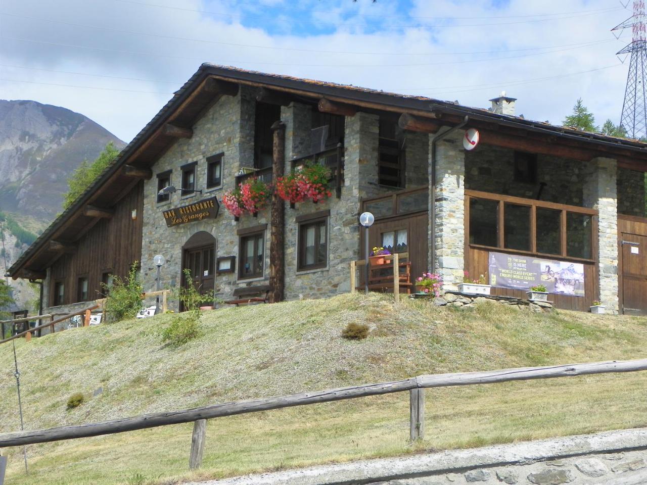 Hotel Les Granges La Thuile Eksteriør billede