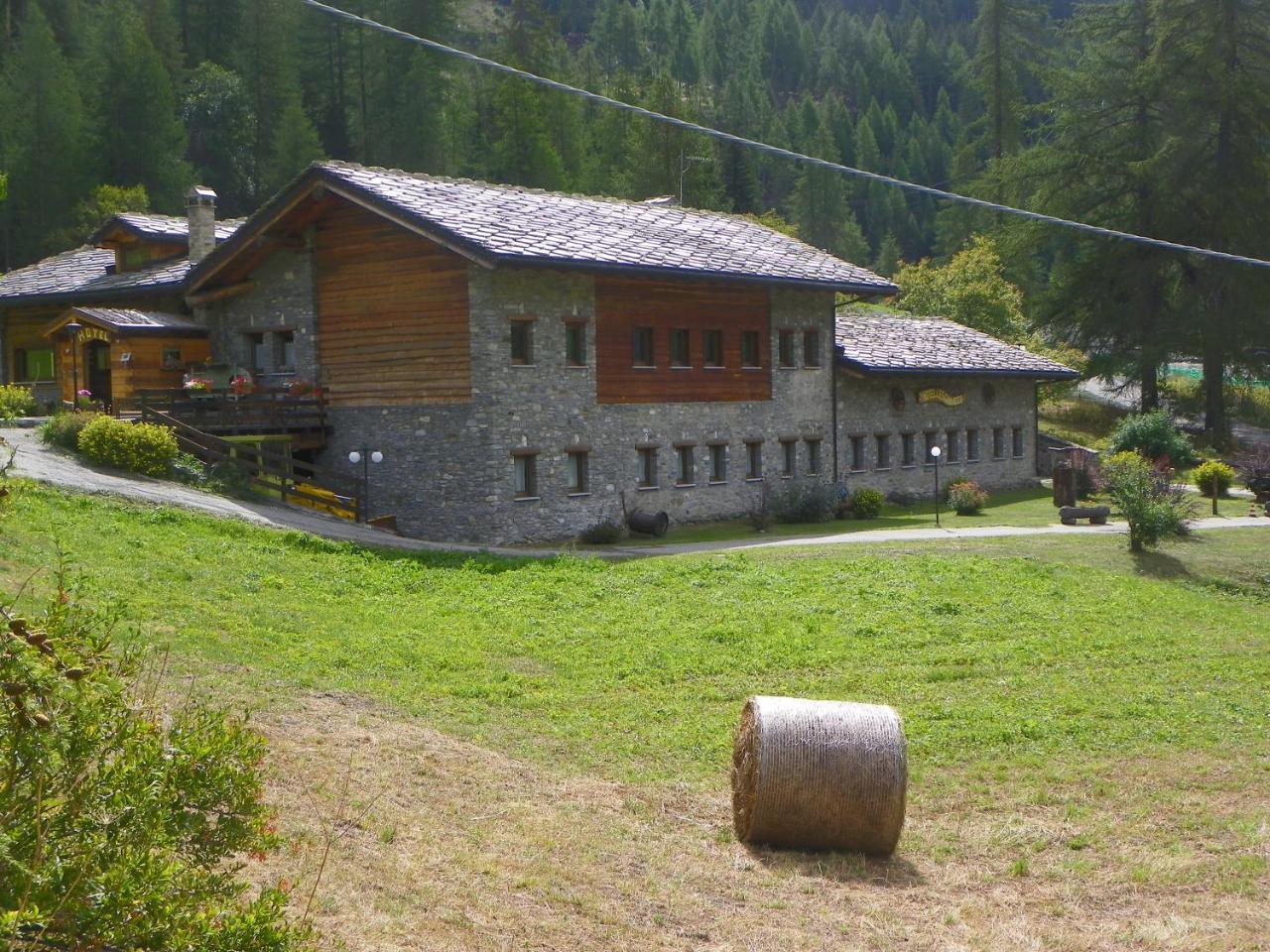 Hotel Les Granges La Thuile Eksteriør billede
